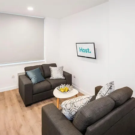 Zeni Apartments, Point Campus, 8 Bed Apartment In The Vibrant Docklands 더블린